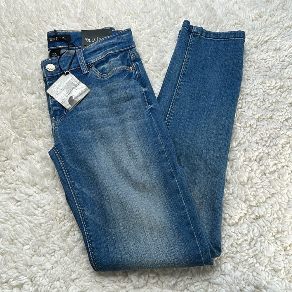 The Saint Honore Jean Collection Slim Ankle White House Black Market Jeans EE26